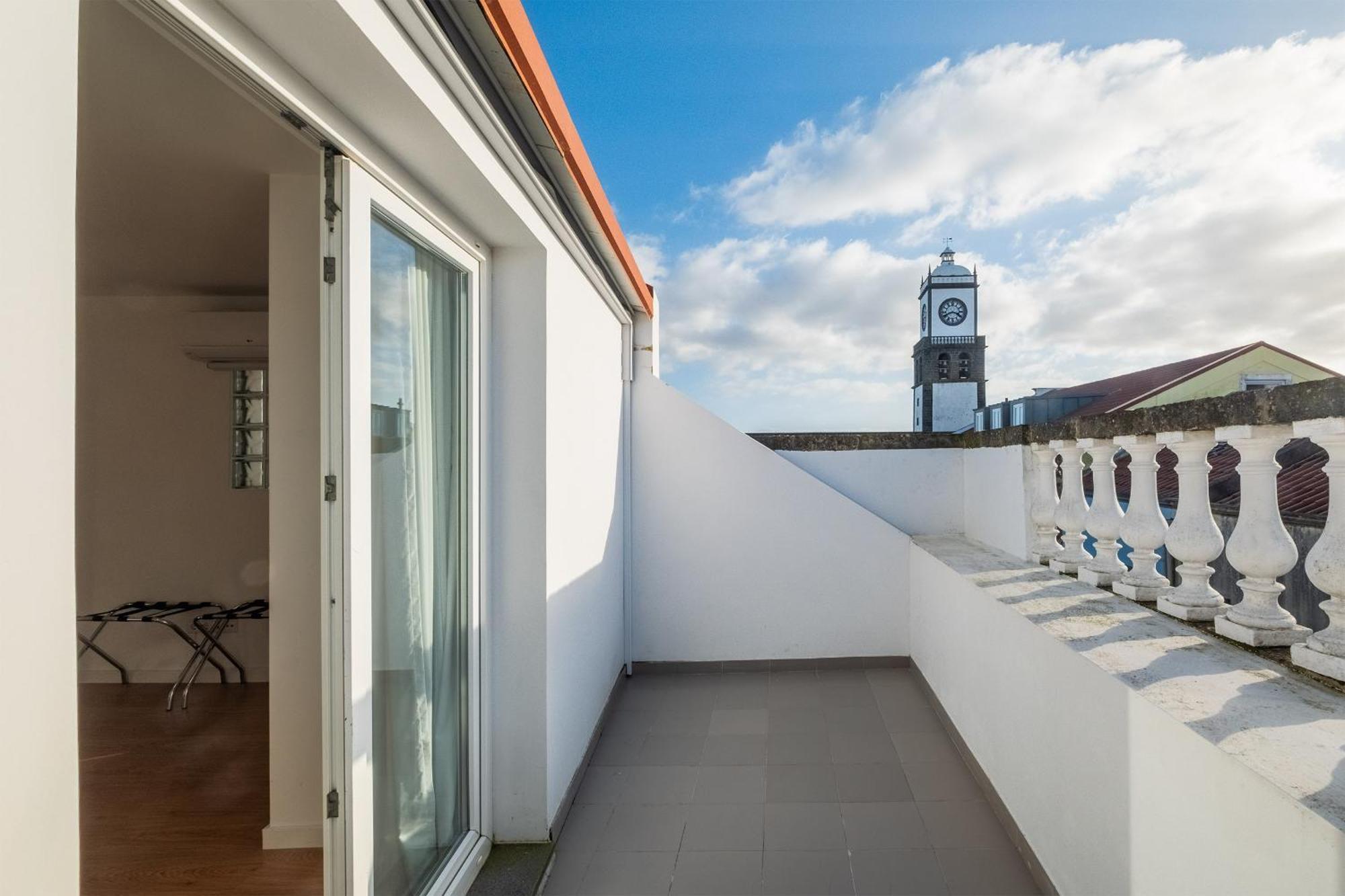 Апартаменты Ponta Delgada Flats - Host & Chill Экстерьер фото